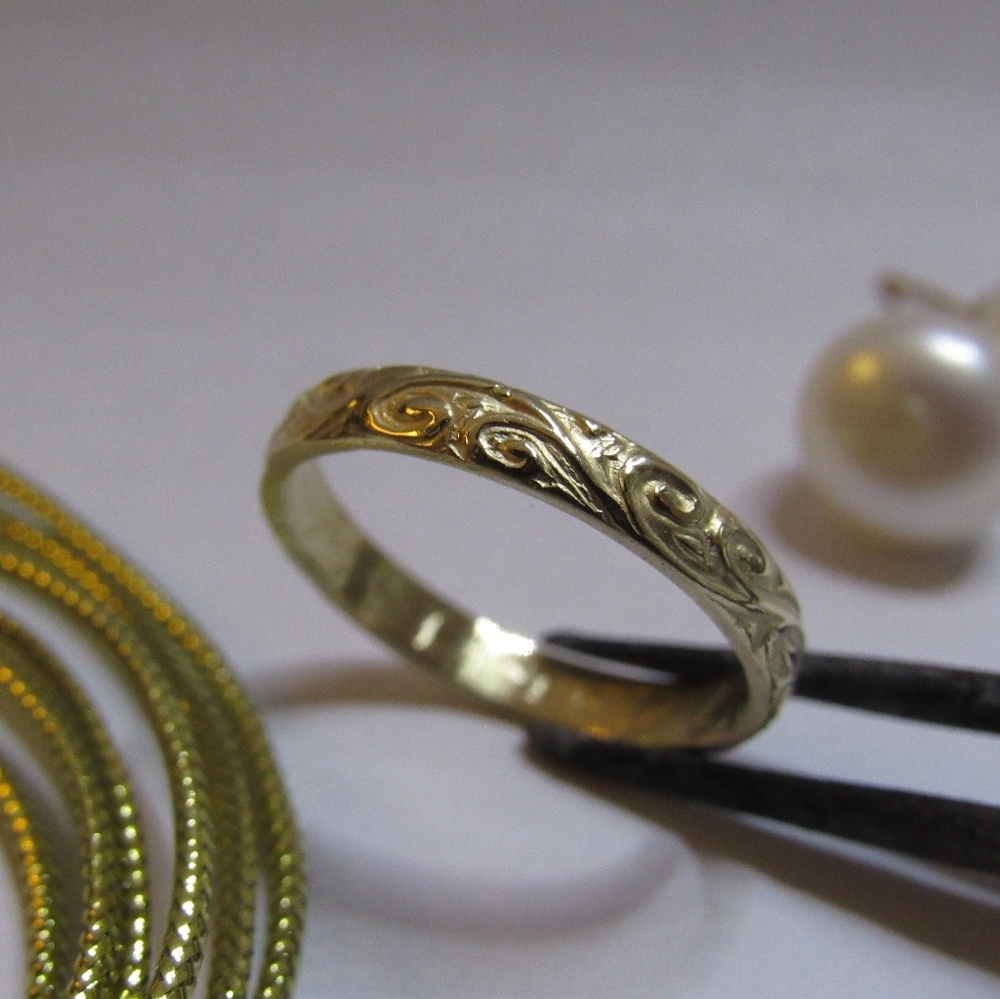 Wedding ring for women.